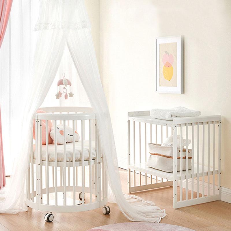 Pine Wood Baby Crib With Wheels